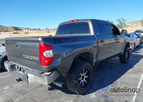 2017 Toyota Tundra Sr5 4.6L V8 из США, поврежденный, VIN 5TFEM5F11HX118939